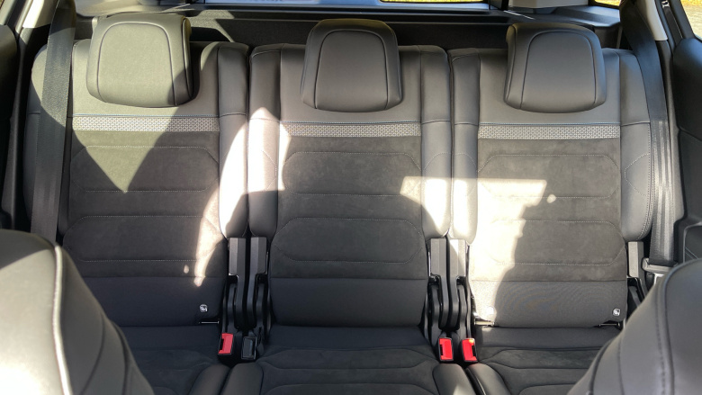 Citroen C5 Aircross 1.2 Hybrid 145 Max Edition 5dr Auto Petrol Hatchback